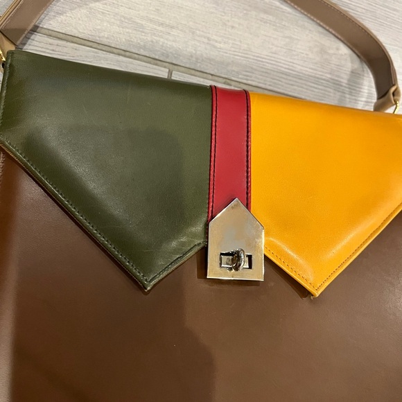 1960s Green ,Gold,Brown & Red Shoulder Bag with Color-Blocking Design - Picture 8 of 13